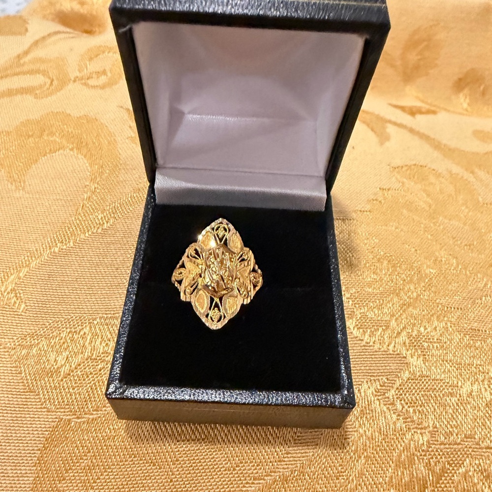 21k Solid Gold Leaf Ring Size 8 - image 4